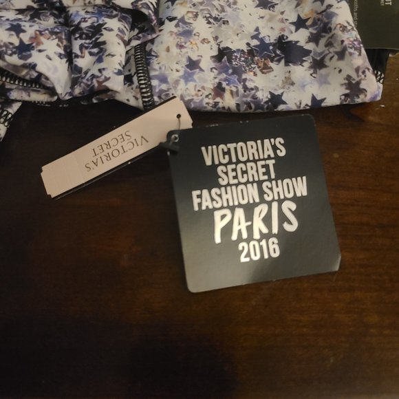 Victoria's Secret "Medium Rise" Leggings, Size S - Picture 4 of 5